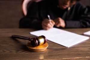 marteau juge procès tcp
